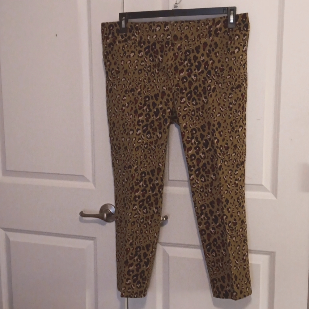 7th Avenue New York & Company Cheetah print Ankle Pants, Sz. 14, 5/$50